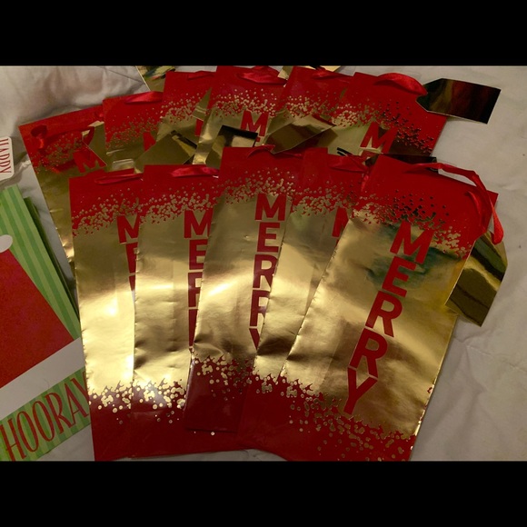 Set of 12 Christmas 🎄 Gift Bags for Wine 🍷 - Picture 5 of 8
